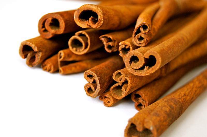 Cinnamon for acquired brain injury